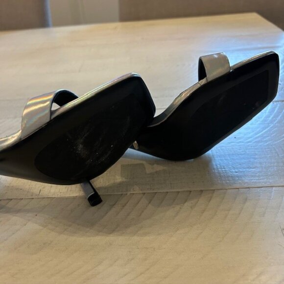 Tony Bianco Felyx Sandal - Picture 3 of 6